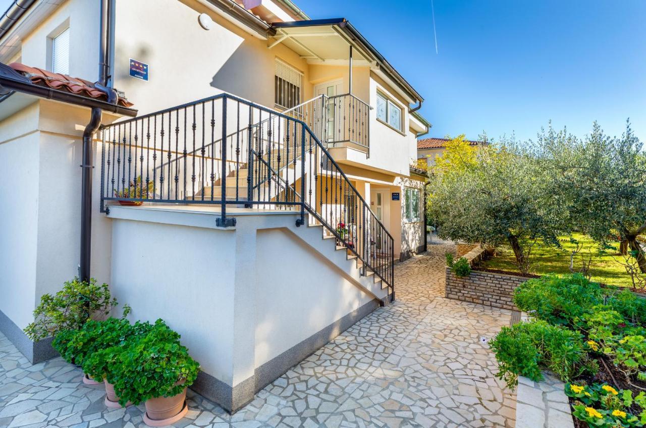 Apartments Hortensia Pula Exterior foto