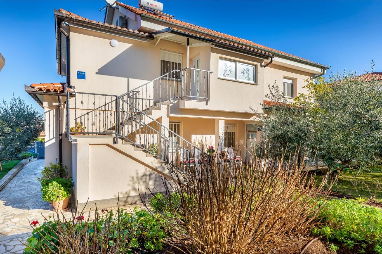 Apartments Hortensia Pula Exterior foto
