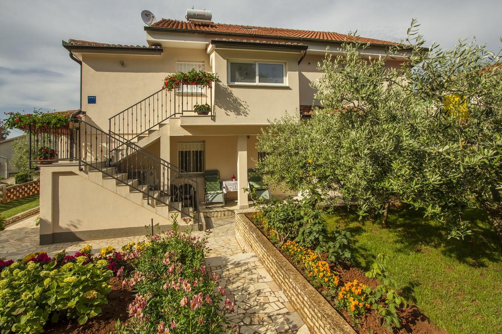 Apartments Hortensia Pula Exterior foto